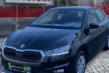 Skoda Fabia 37.004 km 14.890 &euro; München 80687