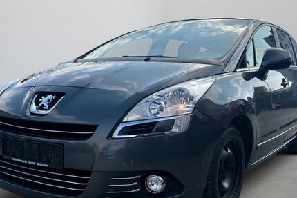 Peugeot 5008 280.000 km 2.890 &euro; München 80807