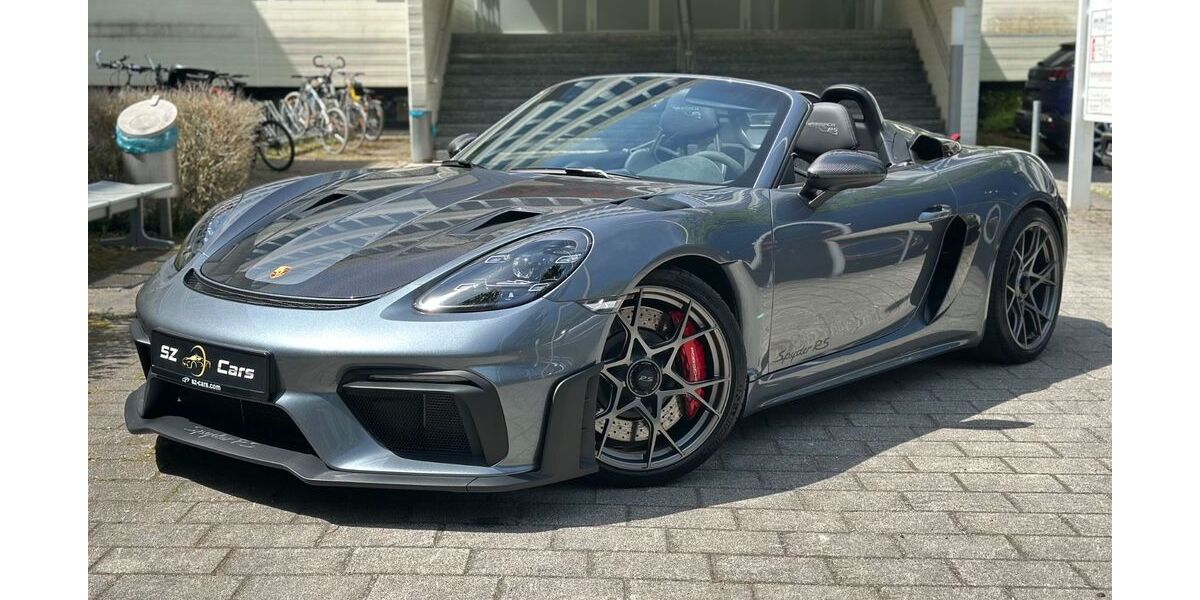 Porsche Boxster 15.900 km 142.718 &euro; München 81677