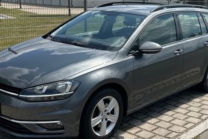 VW Golf 352.000 km 6.300 &euro; Dachau 85221