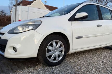Renault Clio 147.589 km 2.550 &euro; Puchheim 82178