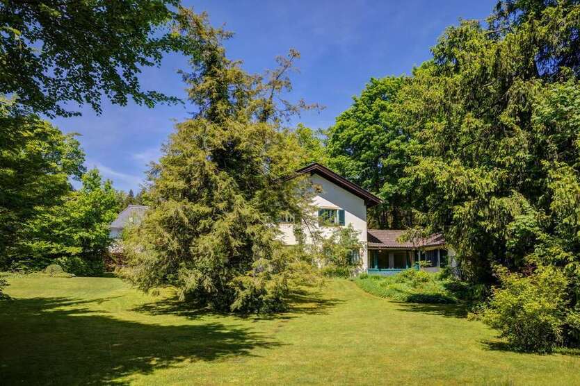 Grundstück zu verkaufen in Ebenhausen-Schäftlarn 2.400.000 € 2136 m²