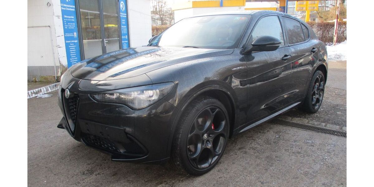 Alfa Romeo Stelvio 77.000 km 31.900 &euro; Krailling bei München 82152
