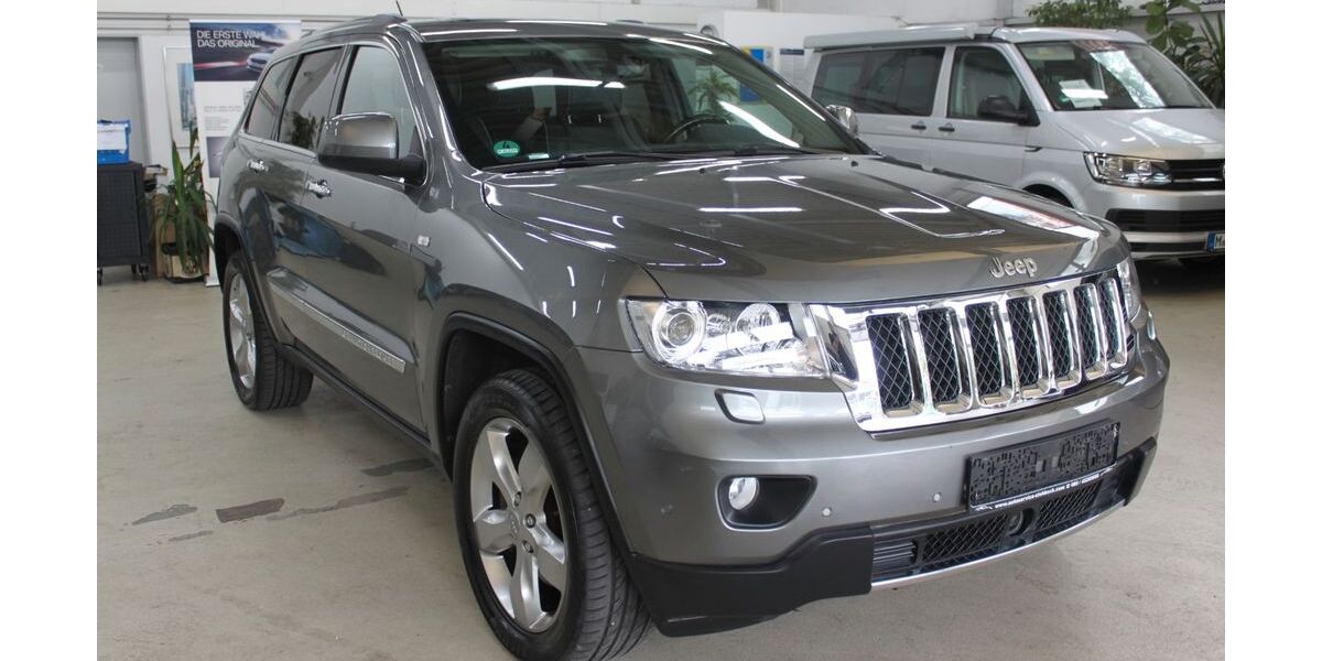 Jeep Grand Cherokee 65.900 km 22.800 &euro; München 81825
