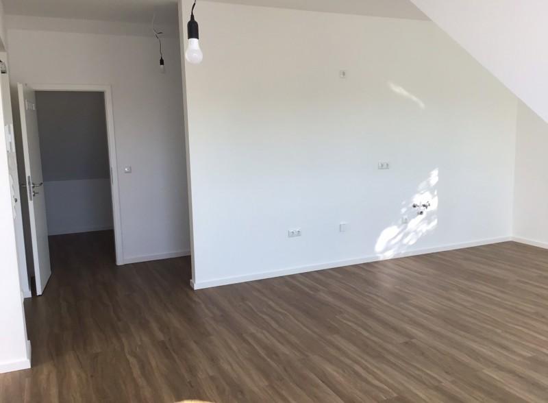 Dachgeschoßwohnung Dachau - 3 Zimmer, 88 m&sup2;, 1.759&euro; | Angebot:25996661