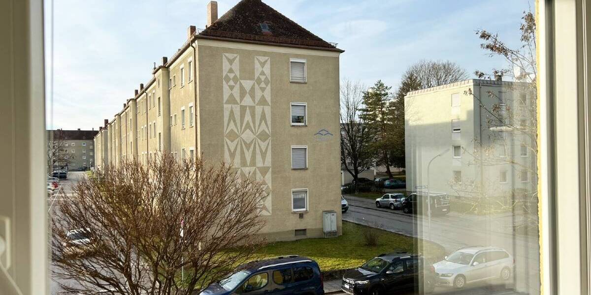 Etagenwohnung München Schwabing-Freimann - 4 Zimmer, 92 m&sup2;, 2.950&euro; | Angebot:26875713