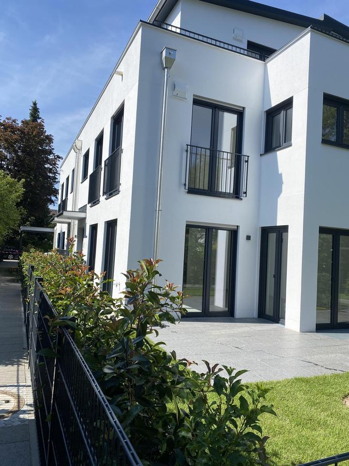 Exklusives Quattrohaus - Wohnen und Wohlfühlen mit der Familie oder als Paar