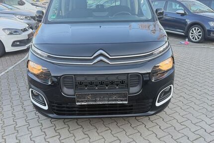 Citroen Berlingo 101.720 km 12.300 &euro; München OT Trudering-Riem 81825