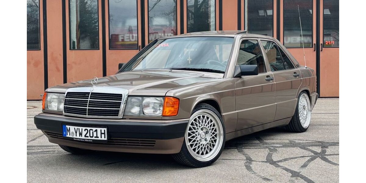 Mercedes-Benz 190 136.500 km 14.900 € München 80937