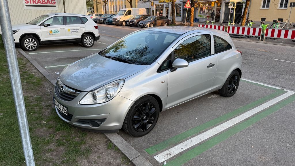 Opel Corsa 126.600 km 1.650 &euro; München 80689