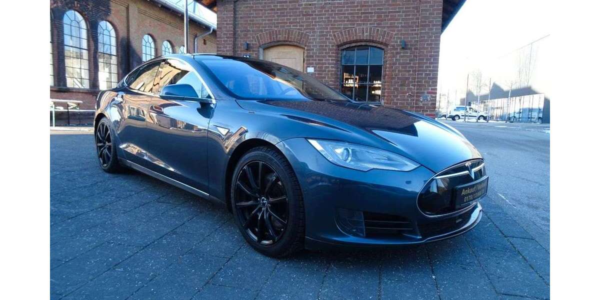 Tesla Model S 181.000 km 22.000 € München 81249