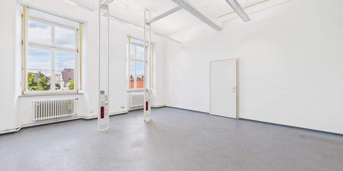 Gewerbeobjekt Ebersberg - 7 Zimmer, 2.200&euro; | Angebot:25747221