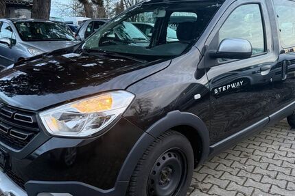 Dacia Dokker 200.000 km 6.999 &euro; München 81243
