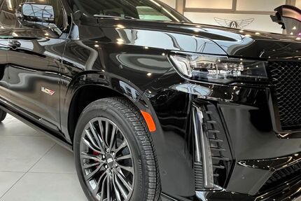 Cadillac Escalade 10.000 km 165.000 &euro; München 81825