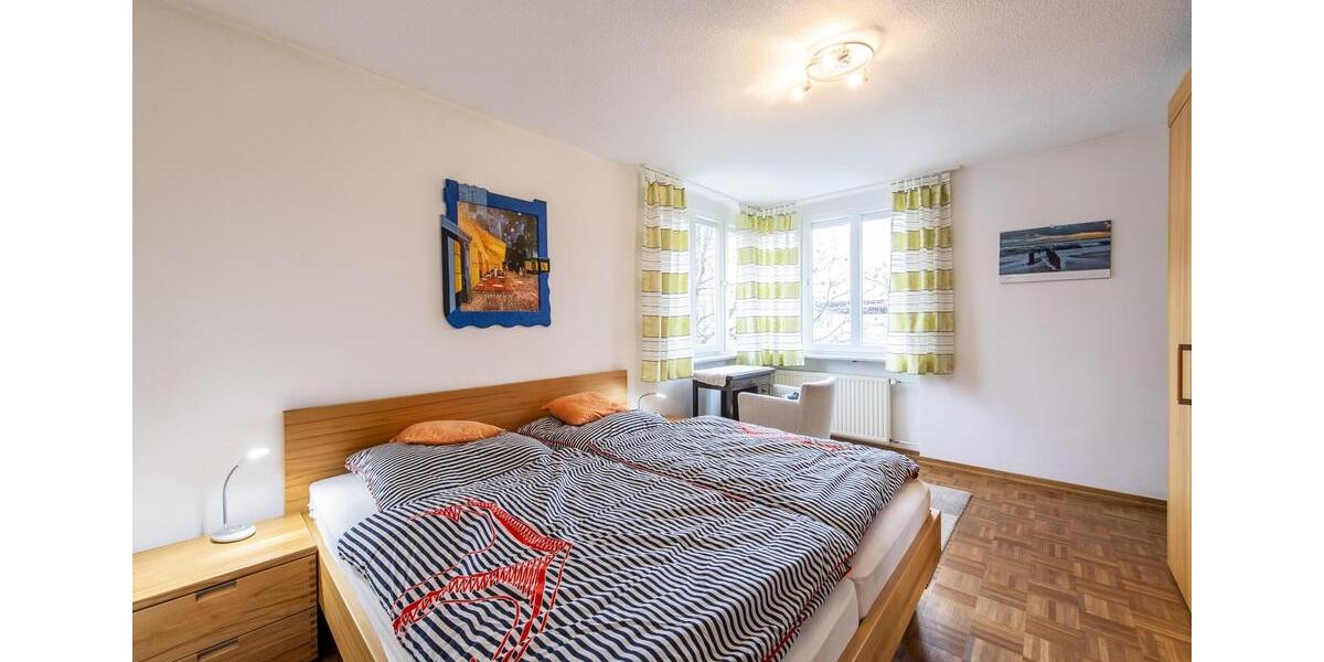 Sofort verfügbar! - Schöne, helle 2-Zimmer-Wohnung mit Tageslichtbad und Balkon sowie Tiefgarage 2 zimmer