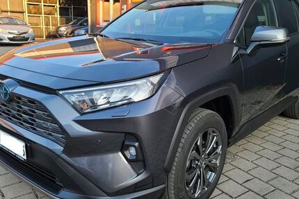 Toyota RAV 4 3.500 km 38.700 &euro; Puchheim (nähe München) 82178