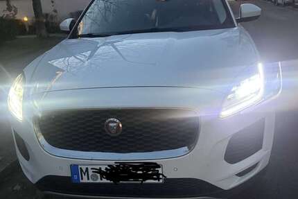 Jaguar E-Pace 106.800 km 18.500 &euro; München 81539