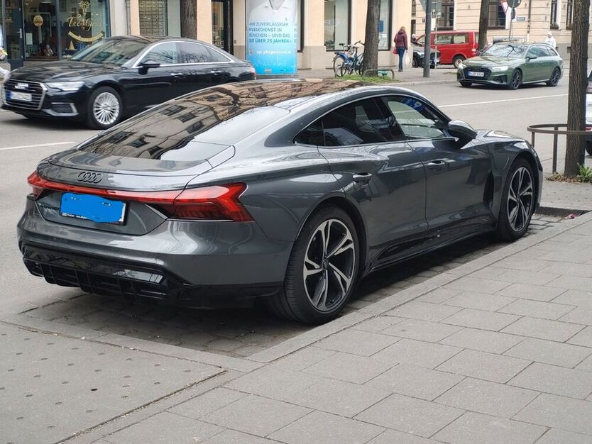 e-tron GT