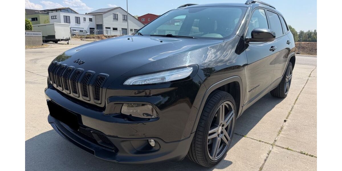 Jeep Cherokee 169.155 km 7.990 &euro; Fürstenfedbruck 82256