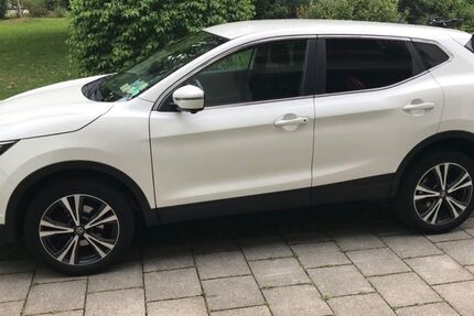 Nissan Qashqai 103.000 km 13.500 € München 81549