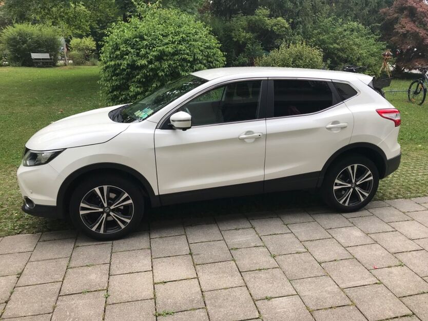 Nissan Qashqai 103.000 km 13.500 € München 81549