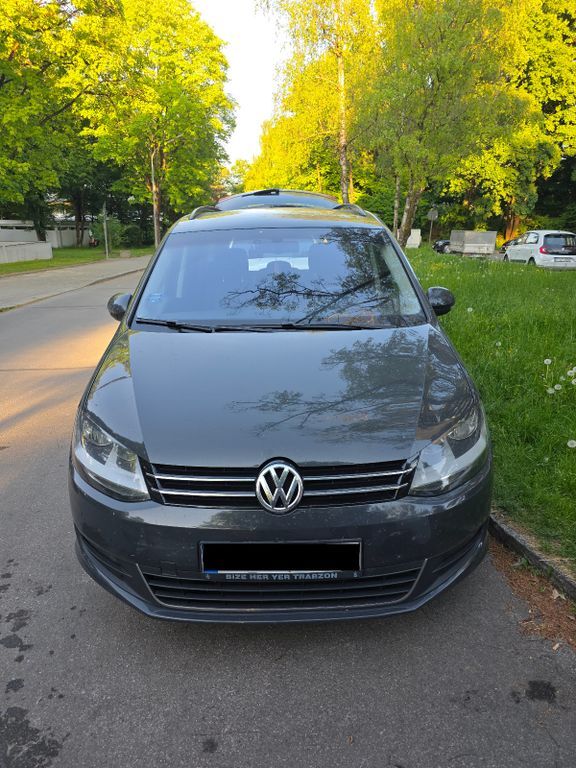 VW Sharan 290.000 km 7.999 € München 81927
