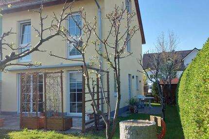 Haus Emmering - 4 Zimmer, 125 m&sup2;, 979.000&euro; | Angebot:26271966