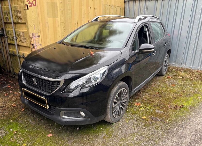 Peugeot 2008 58.000 km 11.350 € München 81825