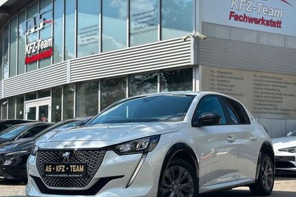 Peugeot 208 48.200 km 13.880 &euro; München - Trudering 81827