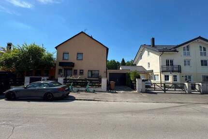Außergewöhnliches Einfamilienhaus mit Einliegerwohnung in München-Freimann zu verkaufen! 5 zimmer