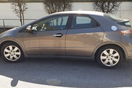 Honda Civic 146.500 km 5.500 &euro; München 80636