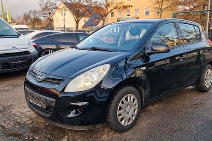 Hyundai i20 99.715 km 1.699 &euro; Fürstenfeldbruck 82256