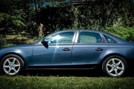 Audi A4 140.000 km 5.555 € München 81245
