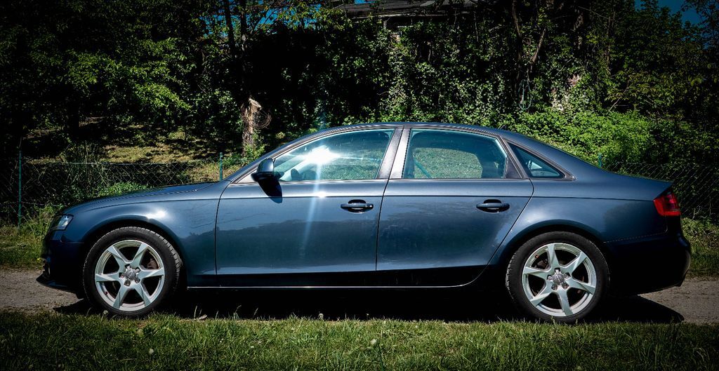 Audi A4 140.000 km 5.555 € München 81245