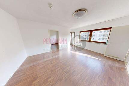 Handwerkertraum 1,5 Zimmer Wohnung mit Balkon und TFG Stellplatz 1 zimmer