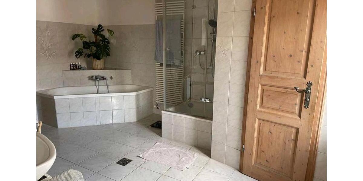 Etagenwohnung Vaterstetten Baldham - 5 Zimmer, 150 m&sup2;, 700&euro; | Angebot:26329456