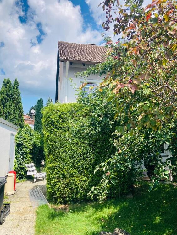 Reiheneckhaus mit Garten und Garage in Inning am Ammersee