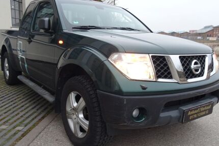 Nissan Navara 122.800 km 7.950 &euro; München 81249