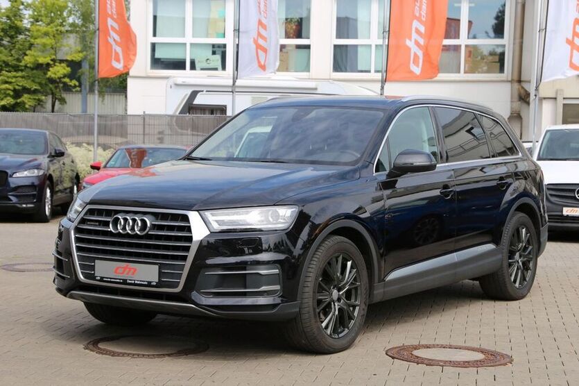 Q7