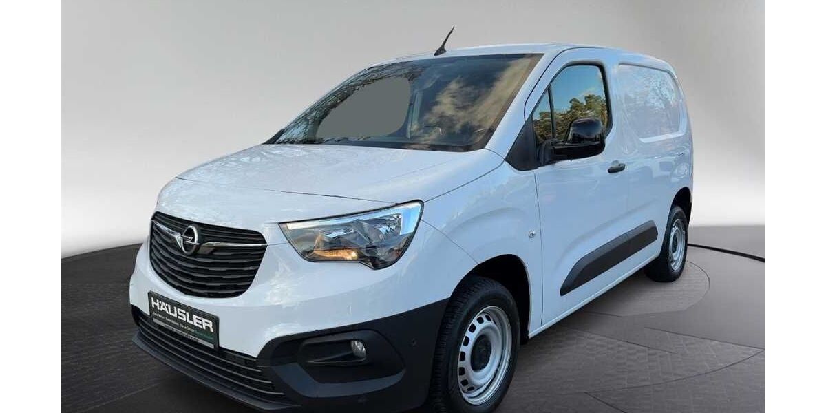 Opel Combo 32.650 km 16.990 &euro; Fürstenfeldbruck 82256