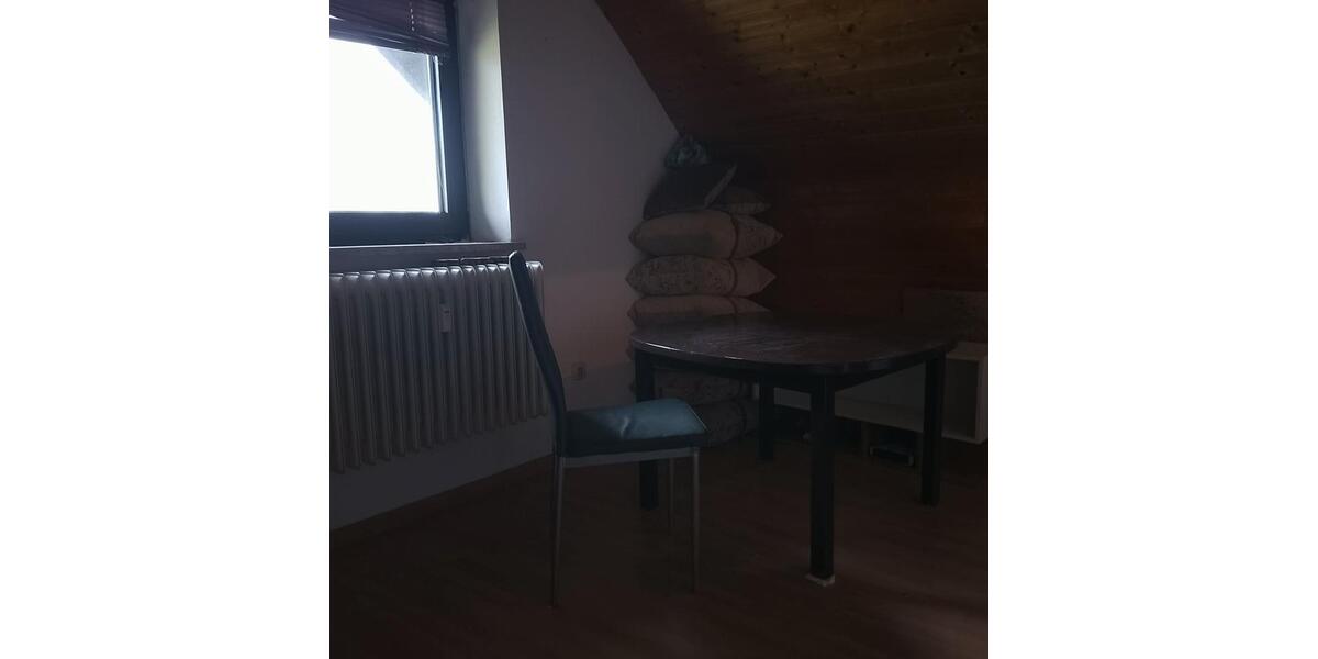 Dachgeschoßwohnung Hallbergmoos - 1 Zimmer, 19 m&sup2;, 500&euro; | Angebot:26211450