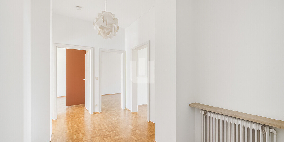 Für den Käufer provisionsfrei! - EFH für große Familien zentral in Gröbenzell-Nord, frei ab 1.7.2026 - Einfamilienhaus Gröbenzell | Angebot:23684518