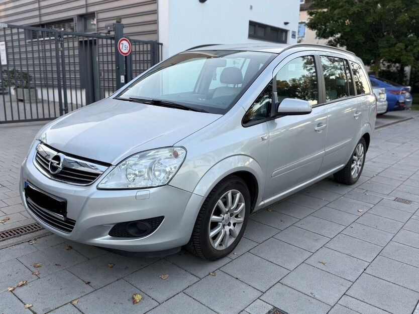 Opel Zafira 169.000 km 3.450 € München 81825