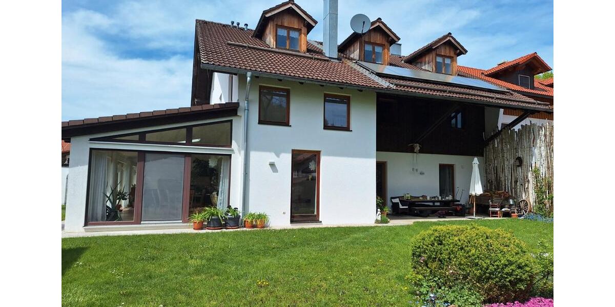 Einfamilienhaus Berg - 10 Zimmer, 340 m&sup2;, 1.350.000&euro; | Angebot:26859217