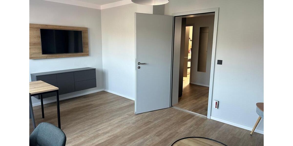 Dachgeschoßwohnung München Thalkirchen-Obersendling-Forstenried-Fürstenried-S - 1 Zimmer, 55 m&sup2;, 2.100&euro; | Angebot:26230313