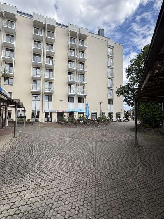 Einzelhandel in München 420.000 € 385 m²