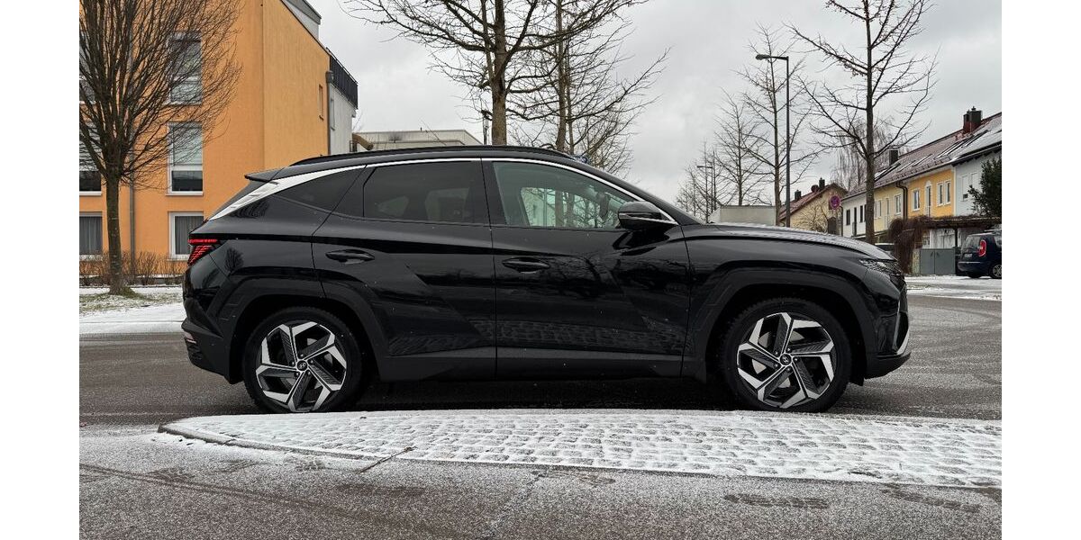 Hyundai TUCSON 149.000 km 23.500 &euro; München 80997