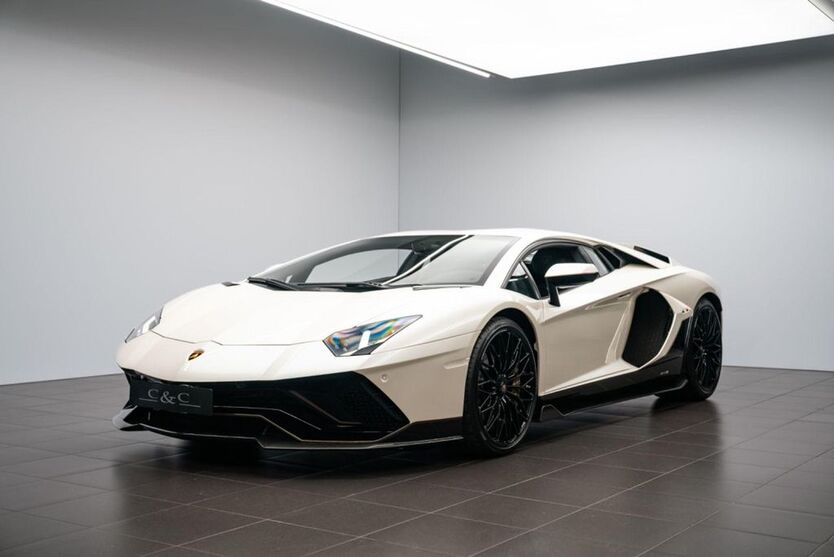 Lamborghini Aventador 6.600 km 559.000 € Putzbrunn 85640