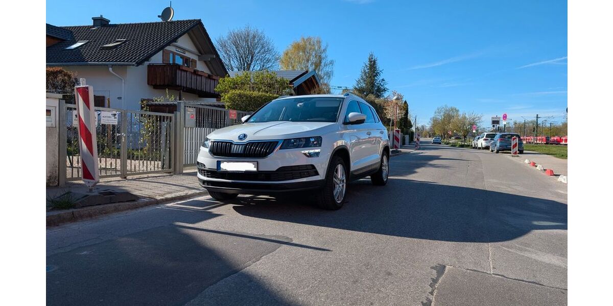 Skoda Karoq 64.000 km 20.999 € München 81673