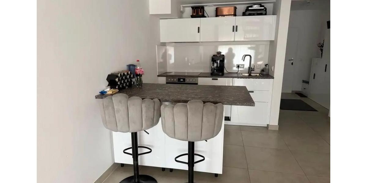 Dachgeschoßwohnung Germering - 2.5 Zimmer, 87 m&sup2;, 1.780&euro; | Angebot:26413582